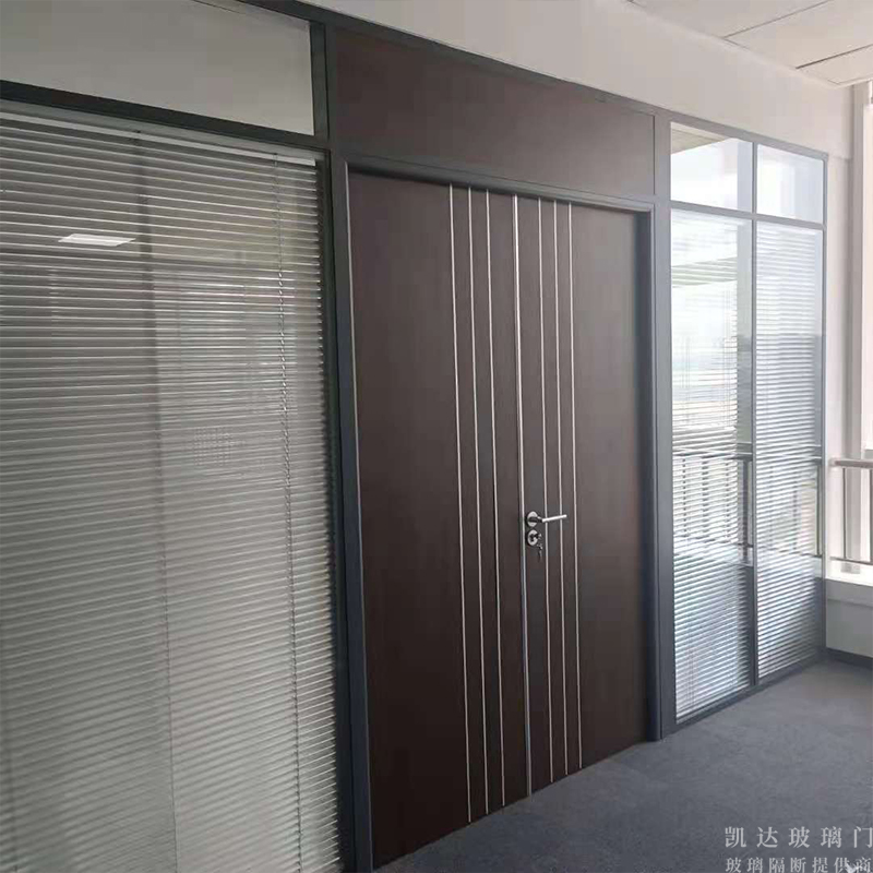 濟(jì)南玻璃隔斷為何受歡迎？