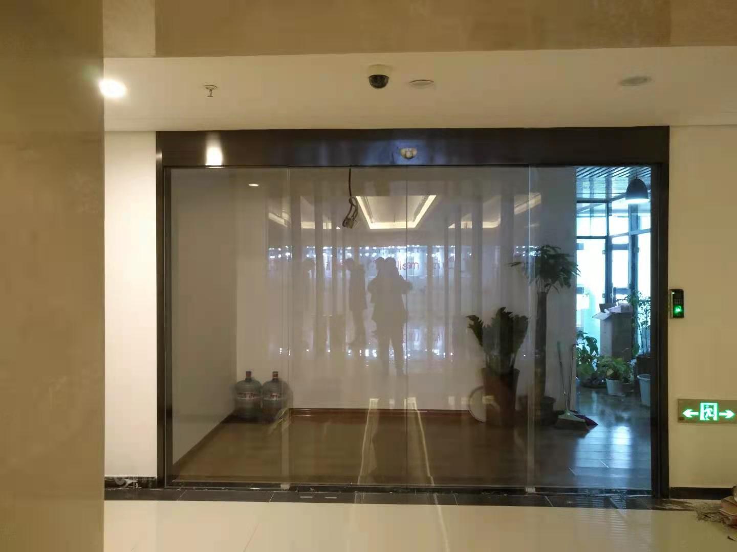 感應(yīng)門的質(zhì)量會受到配件和材質(zhì)影響！